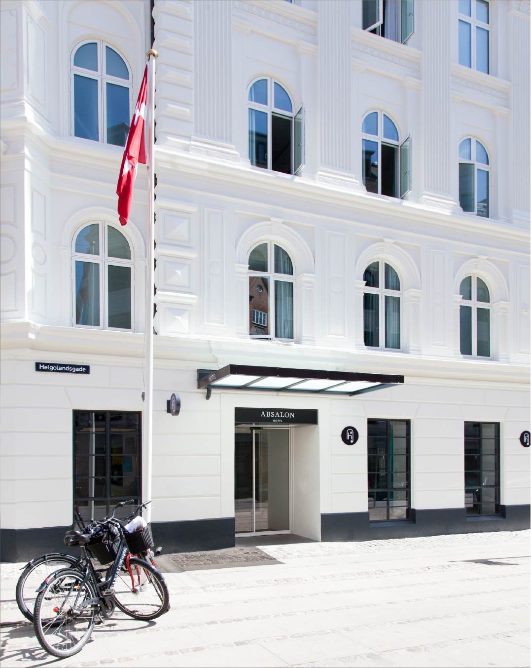 Absalon Hotel Portrait body image - 1076x1352-50