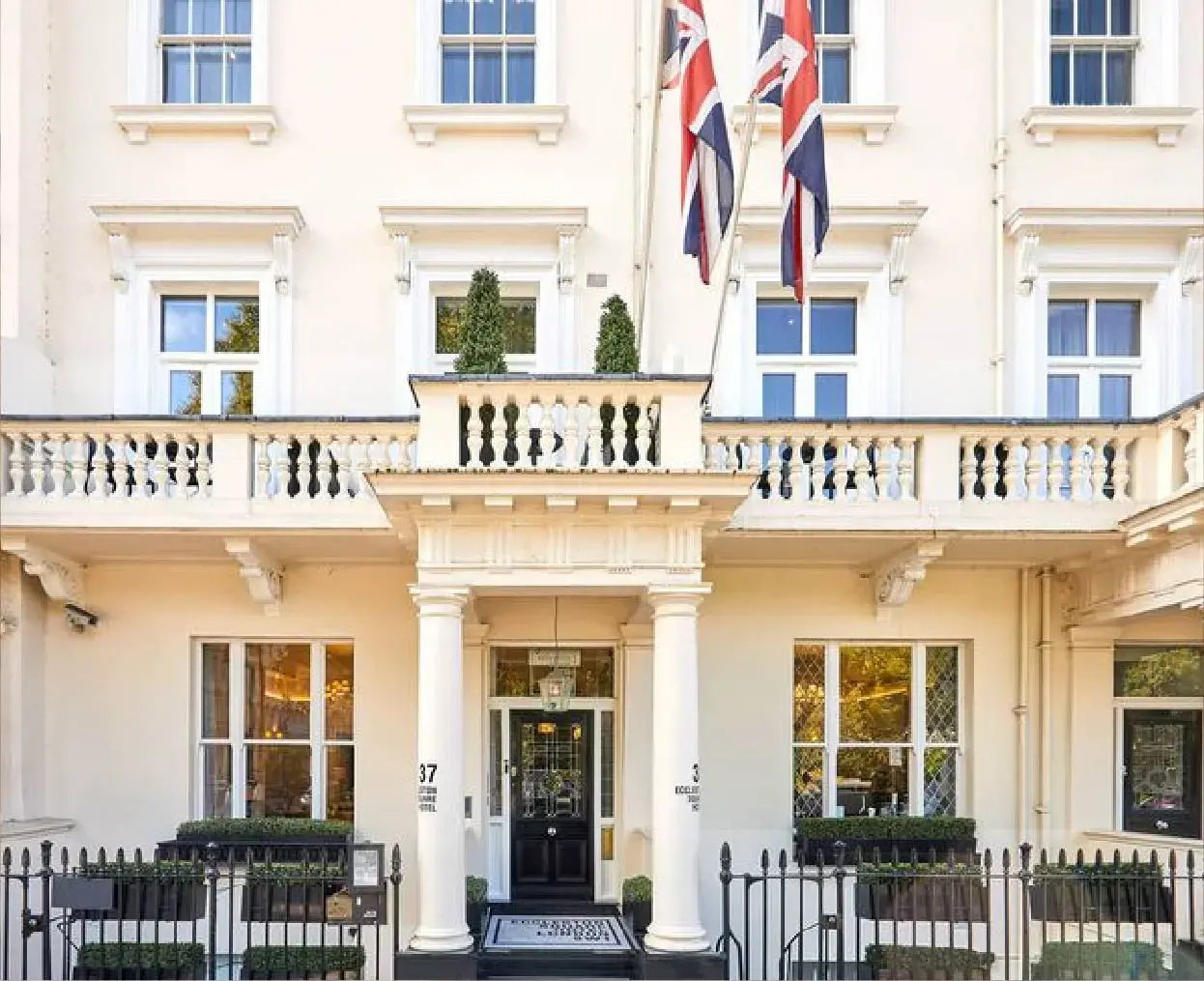 High-tech luxury drives 18  revenue growth at Eccleston Square Hotel Hero - 1245x1014-50