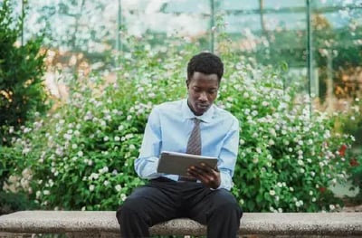 So optimierst du deine Hotel-Marketing-Strategie thumbnail